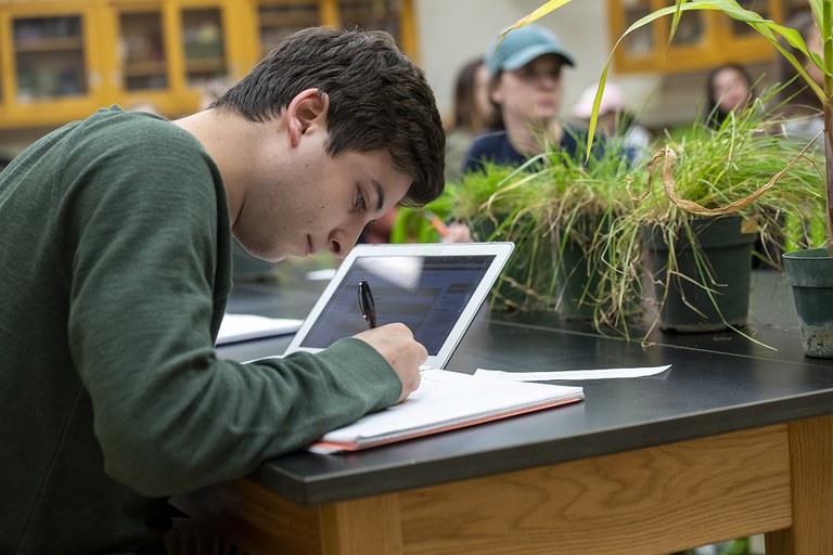 Future plant pathologist studying at Penn State.