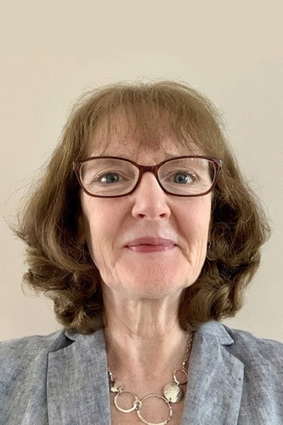 Julia Gest