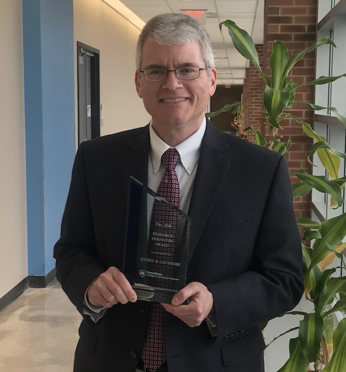 Dr. Jeff Catchmark,  professor of agricultural and biological engineering, won the 2018 Research Innovators Award at the College of Agricultural Sciences.
